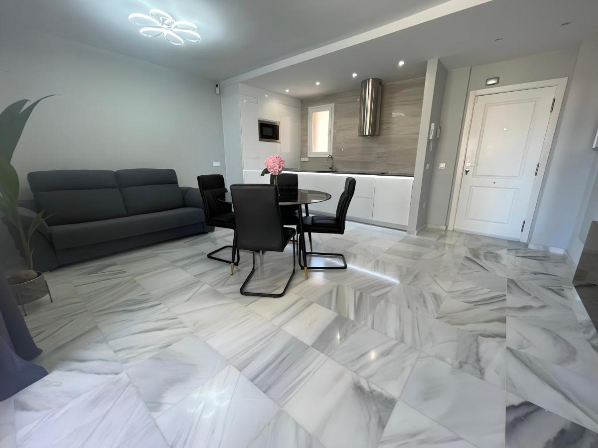 Appartamento Luxury First Line Benalmádena
