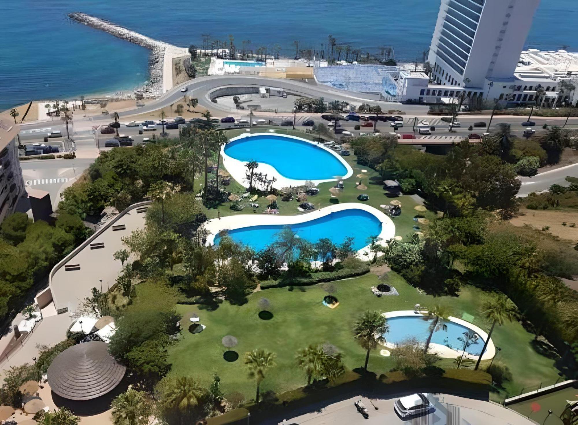Luxury First Line Apartament *